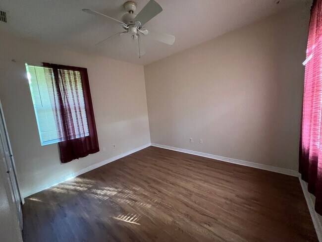 Building Photo - 2585 Yuma Ave