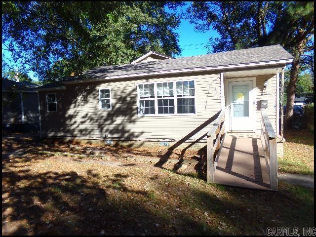 Primary Photo - 17 Neal Pl