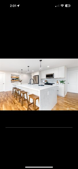 Building Photo - 7101 Highland Park Way SW