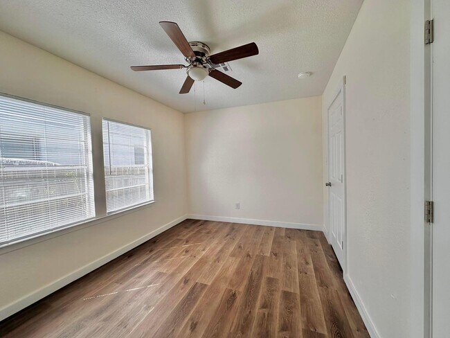 Building Photo - 3614 Erath Ave