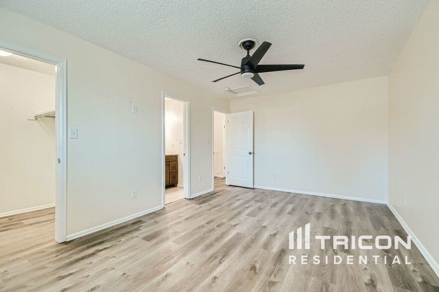 Building Photo - 348 S 29th Ave