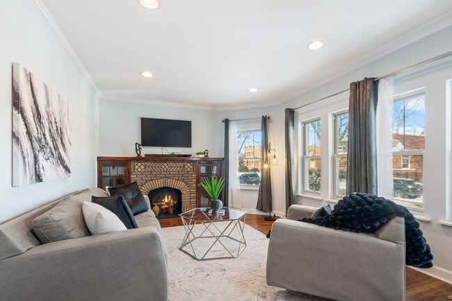 Building Photo - 8040 S Harvard Ave