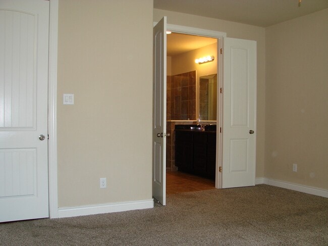 Building Photo - 24234 Cordova Brook Ln