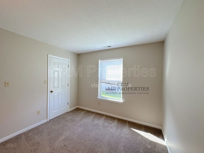 Building Photo - 4011 Highland Springs Dr