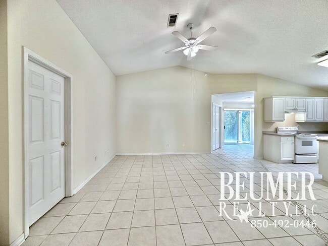 Building Photo - 3bd/2ba Home For Rent