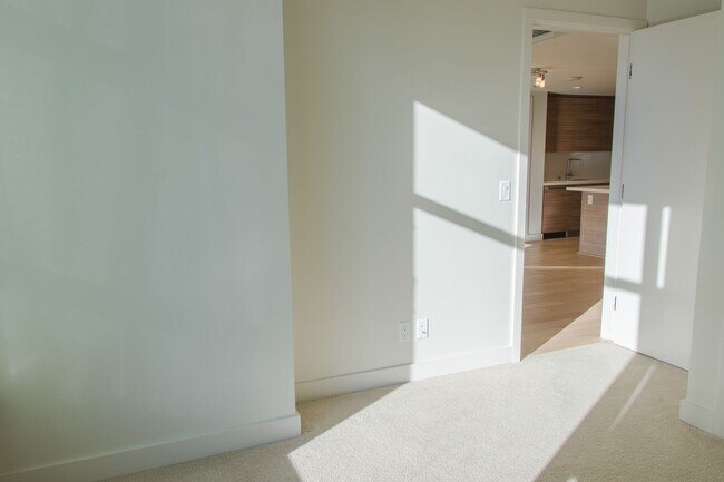 Building Photo - 2bd/2ba Seattle Condo
