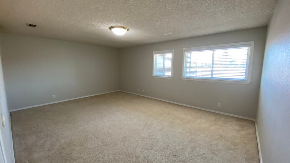 Building Photo - 4816 Rocklin Dr