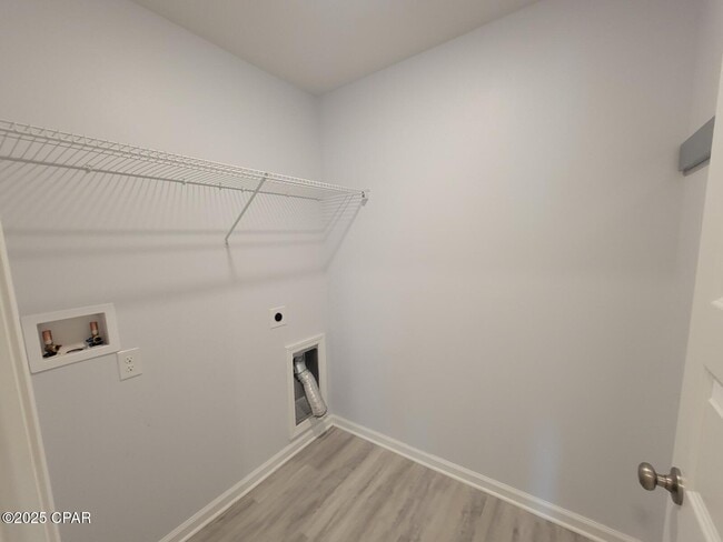 Building Photo - 6585 Slabinski Ln