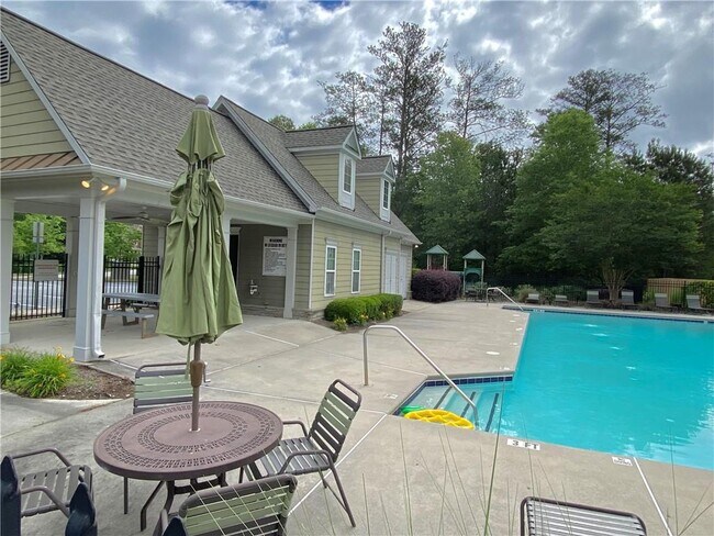 Building Photo - 6405 Knighted Ct