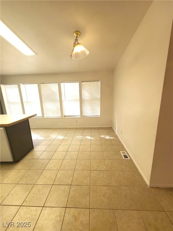 Building Photo - 3720 Rainbow Ave