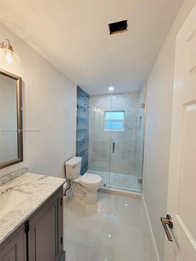 Building Photo - 5510 SW 139th Pl