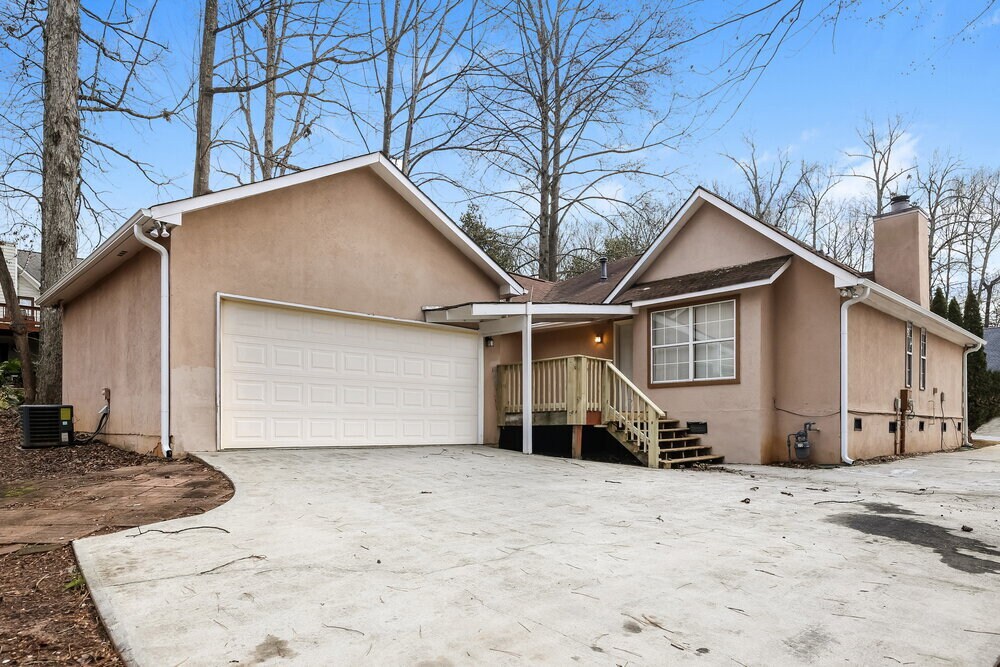 Building Photo - 2775 Waterford Park Dr