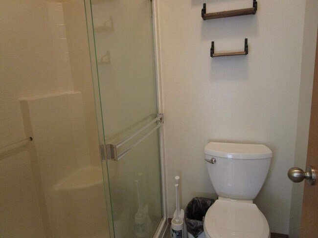 Building Photo - 3 Bedroom Home in Gig Harbor’s Minterwood