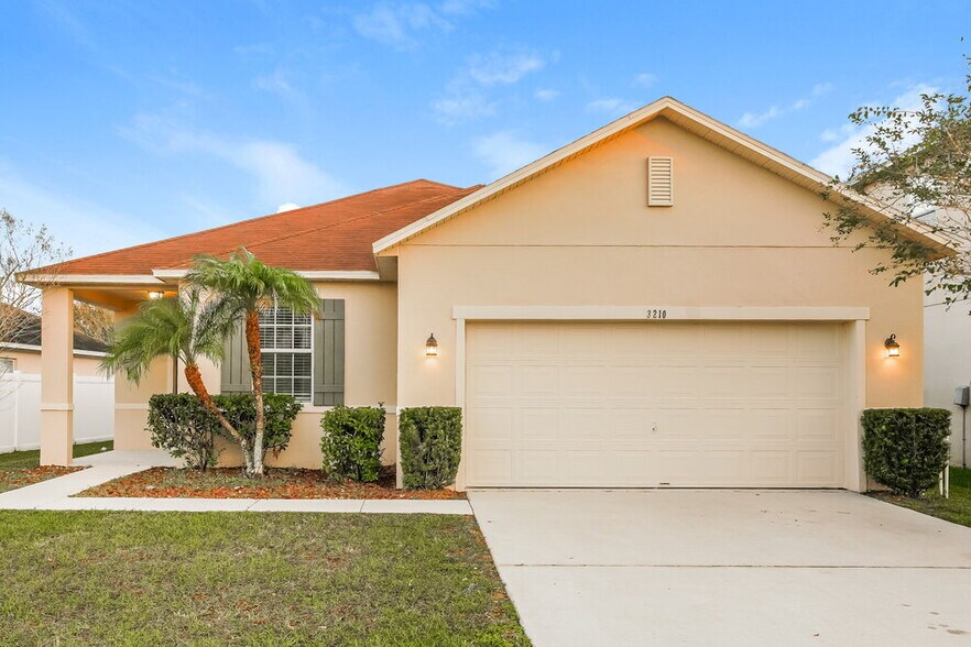Primary Photo - 3210 Ogden Dr