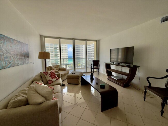 Building Photo - 5600 Collins Ave