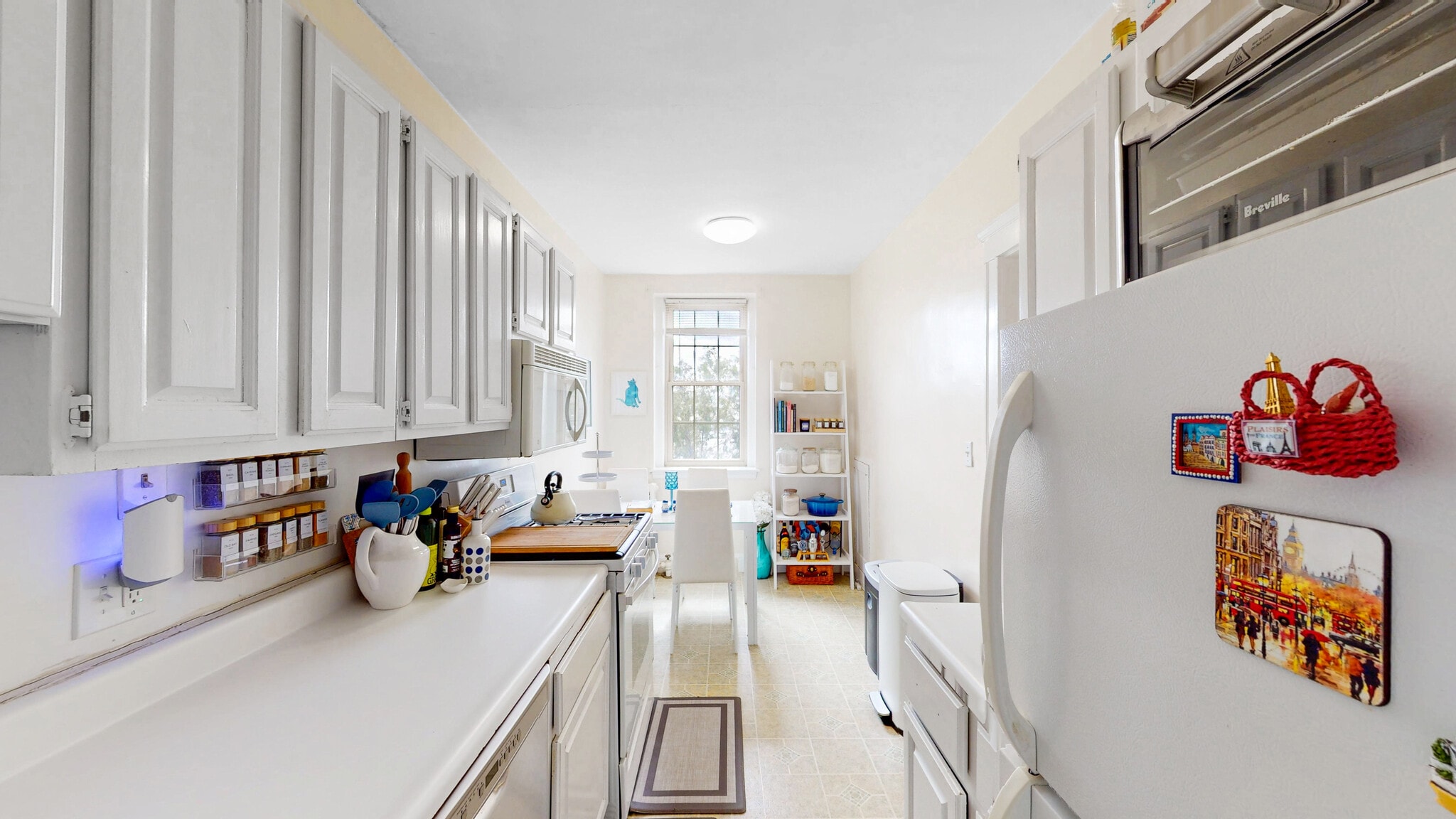 Building Photo - 15 Governors Ave