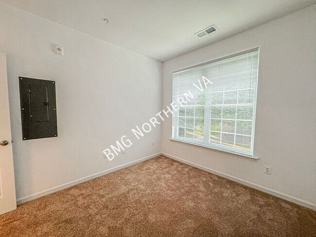 Building Photo - 4210 Mozart Brigade Ln