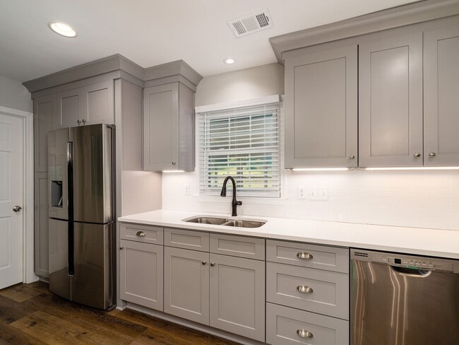 Building Photo - Wonderful Updated Ranch in West Cobb