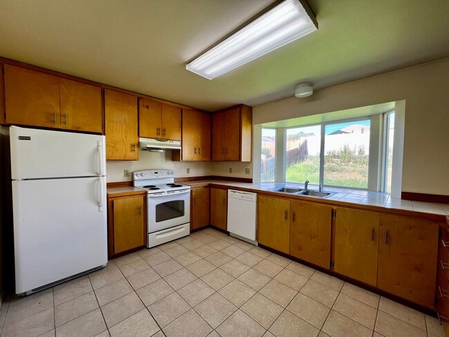 Building Photo - 5301 Tumac Dr