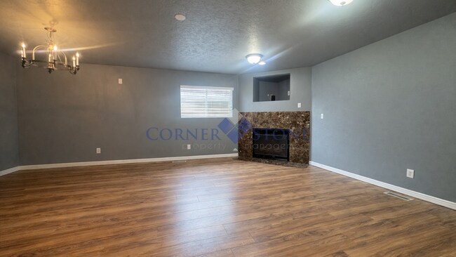 Building Photo - Large Spacious Home in Caldwell!