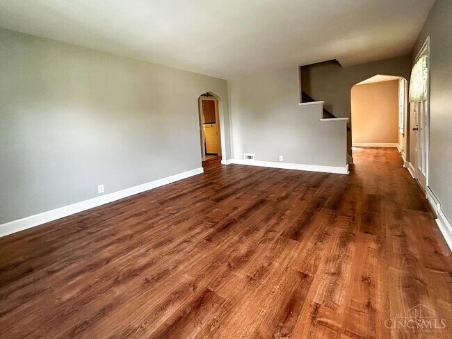 Building Photo - 3289 Van Zandt Dr