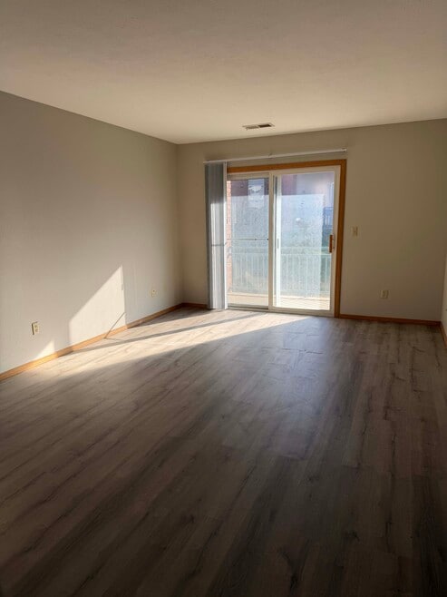 Building Photo - Chace Place