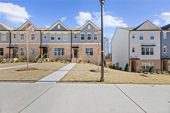 Building Photo - 1230 Ainsworth Alley