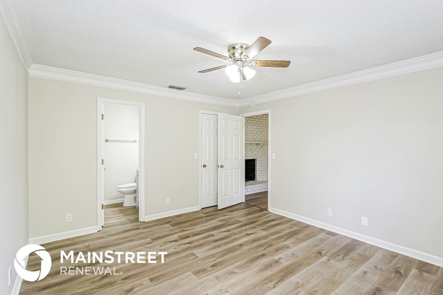 Building Photo - 421 Jonquil Ct