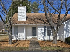 Building Photo - 1829 Alyssum Pl