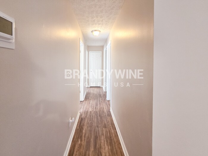 Building Photo - 630 Morrow Rd