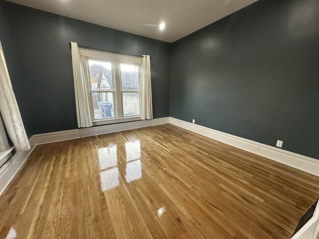 Building Photo - "Charming 3-Bed Oasis with Granite Touches & Cozy Fireplace in Nampa!"