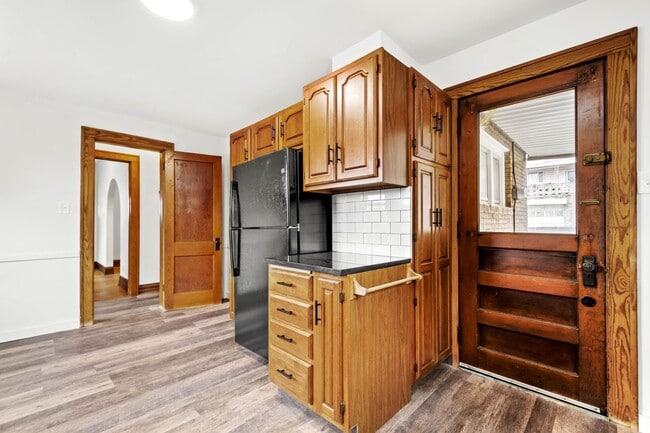 Building Photo - Available now! STUNNING 3-BEDROOM / 2-BATHROOM home in CARRICK!  SECTION 8 ACCEPTED!