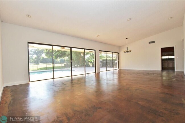 Building Photo - 10134 Boca Woods Ln