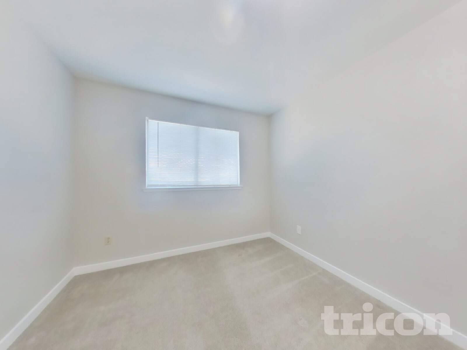 Building Photo - 601 Jeelu Way