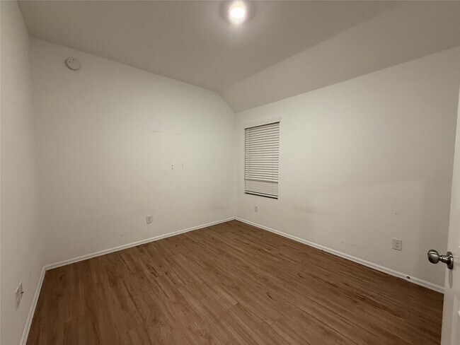 Building Photo - 1739 Sahara Dr