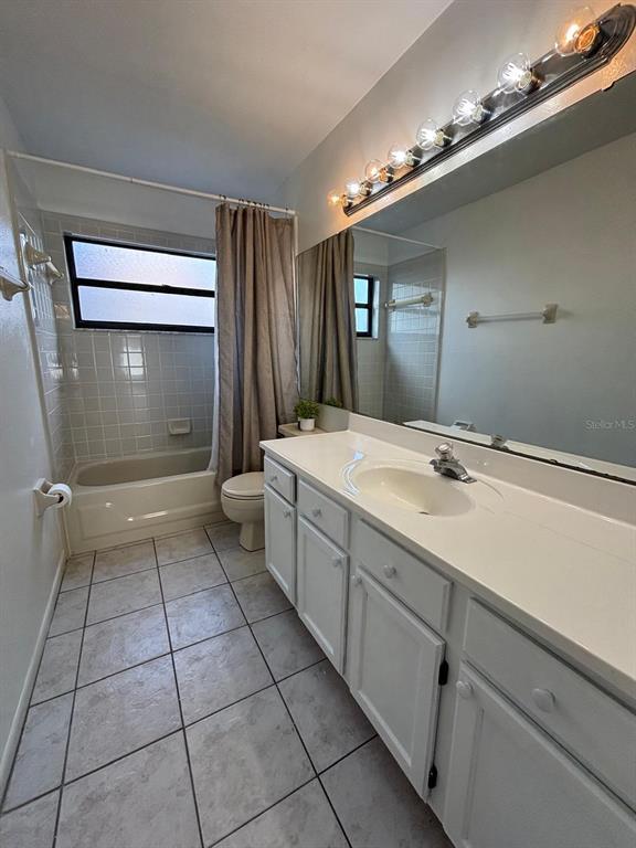 Building Photo - 2211 Fairmont Cir