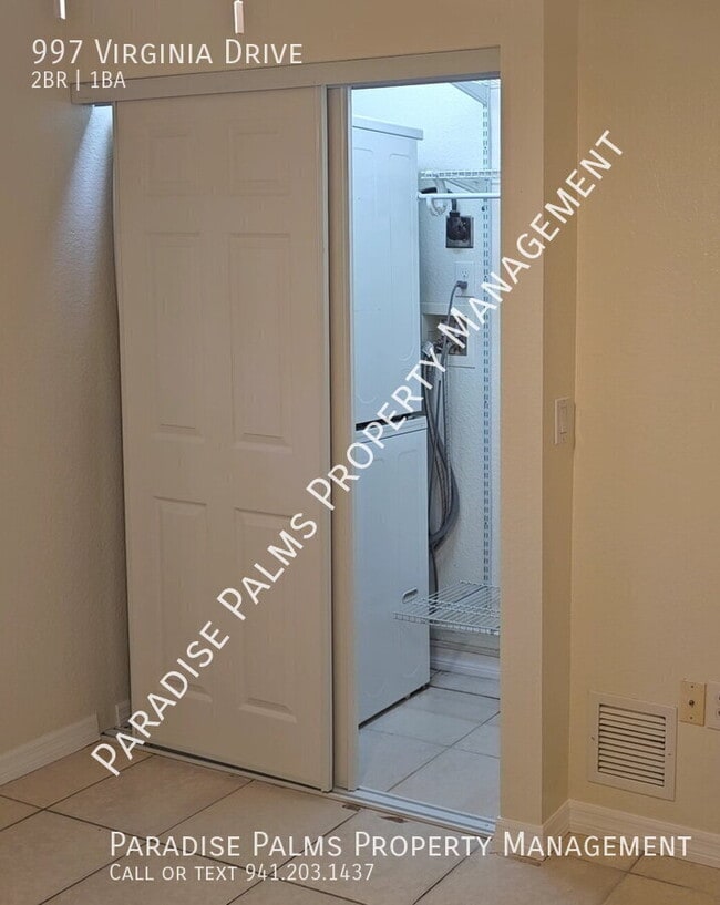 Building Photo - 997 Virginia Dr