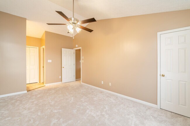 Building Photo - 2376 Wadsworth Dr