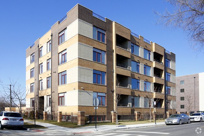 Building Photo - 6448-6456 S Woodlawn Ave