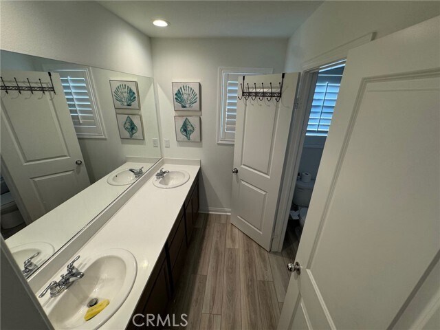 Building Photo - 4515 Bandon Ave