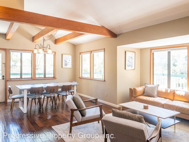 Building Photo - 4 br, 2.5 bath House - 5561 Yerba Buena Road