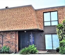 Building Photo - 1836 N Crystal Lake Dr