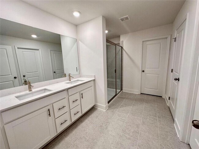 Building Photo - 537 Hyde Rdg Trl