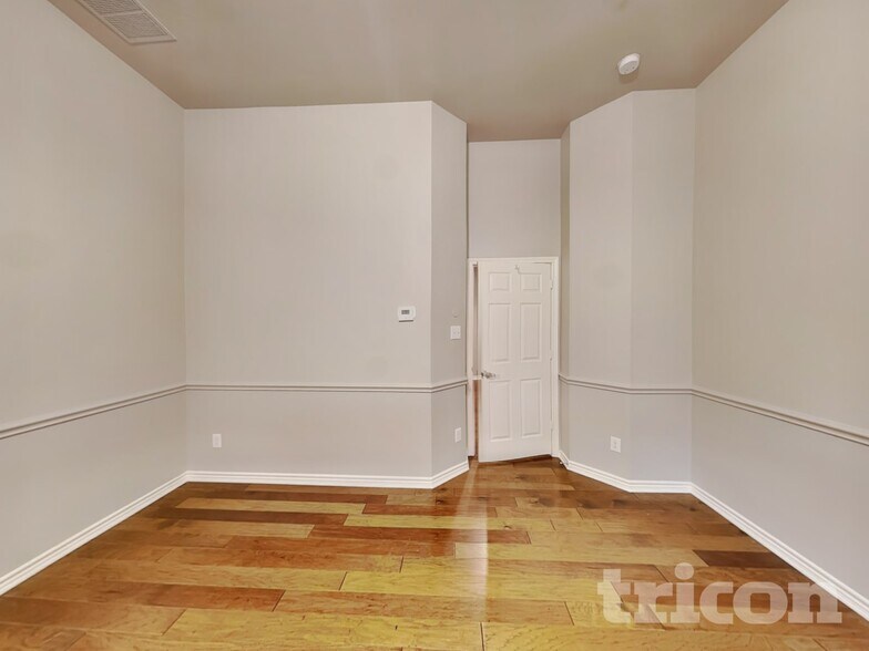 Building Photo - 219 Hartley Ln