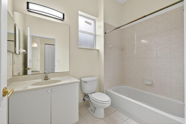 Building Photo - 5552 Spanish River Rd