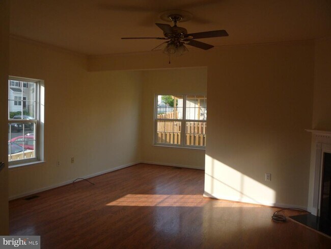 Building Photo - 552 Sparkleberry Terrace NE