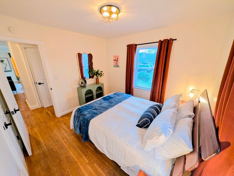 Building Photo - 1211 River Vista Ave