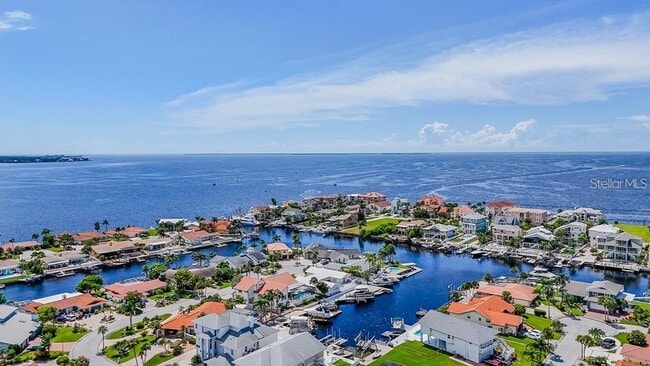 Building Photo - 5021 Porpoise Pl