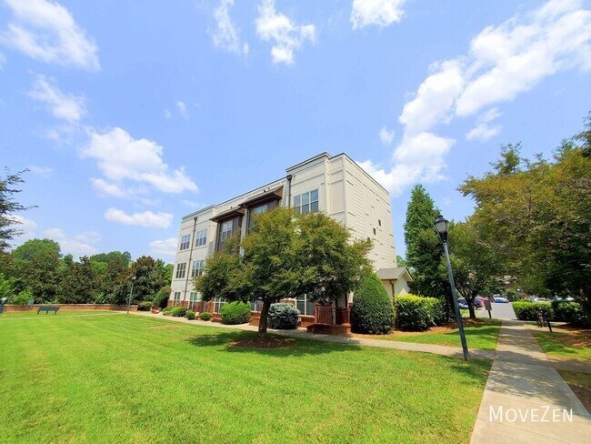 Building Photo - 827 Seigle Point Dr