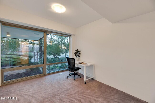 Building Photo - 7161 E Rancho Vista Dr